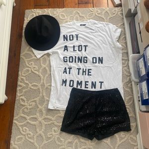 Taylor Swift “22” outfit